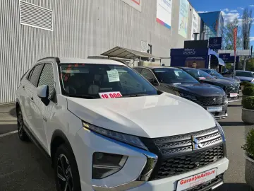 Mitsubishi Eclipse-Cross Distronic 193 CP 4x4 LED