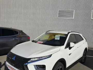 Mitsubishi Eclipse-Cross Distronic 193 CP 4x4 LED