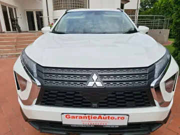 Mitsubishi Eclipse-Cross Distronic 193 CP 4x4 LED