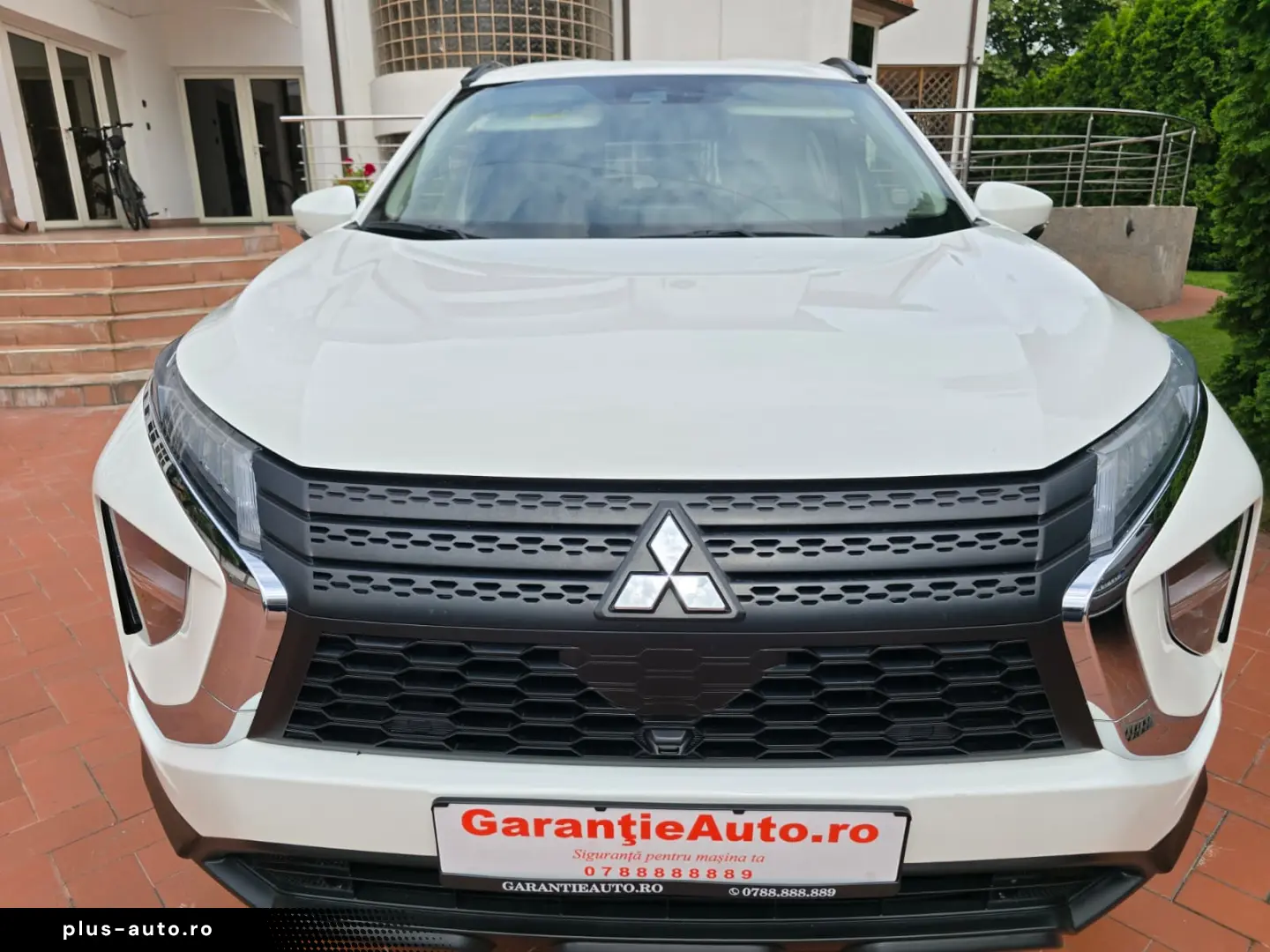Mitsubishi Eclipse-Cross Distronic 193 CP 4x4 LED