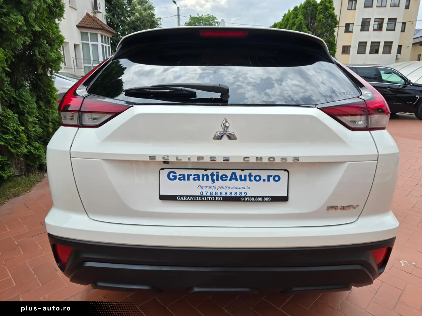 Mitsubishi Eclipse-Cross Distronic 193 CP 4x4 LED