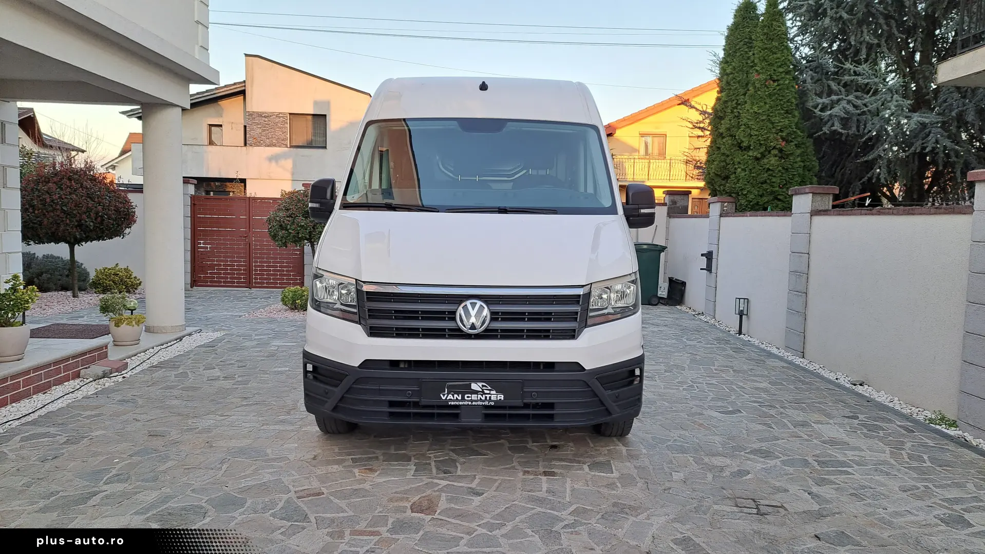 VOLKSWAGEN CRAFTER VAN L3H3 BUSINESS LINE FWD