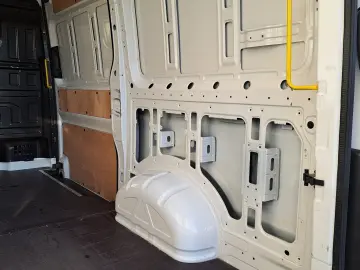 VOLKSWAGEN CRAFTER VAN L3H3 BUSINESS LINE FWD