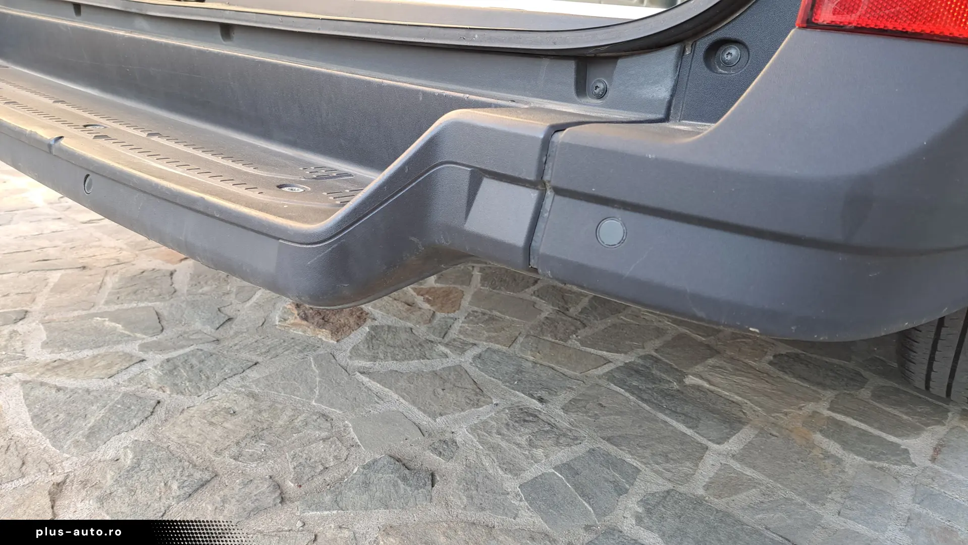 VOLKSWAGEN CRAFTER VAN L3H3 BUSINESS LINE FWD