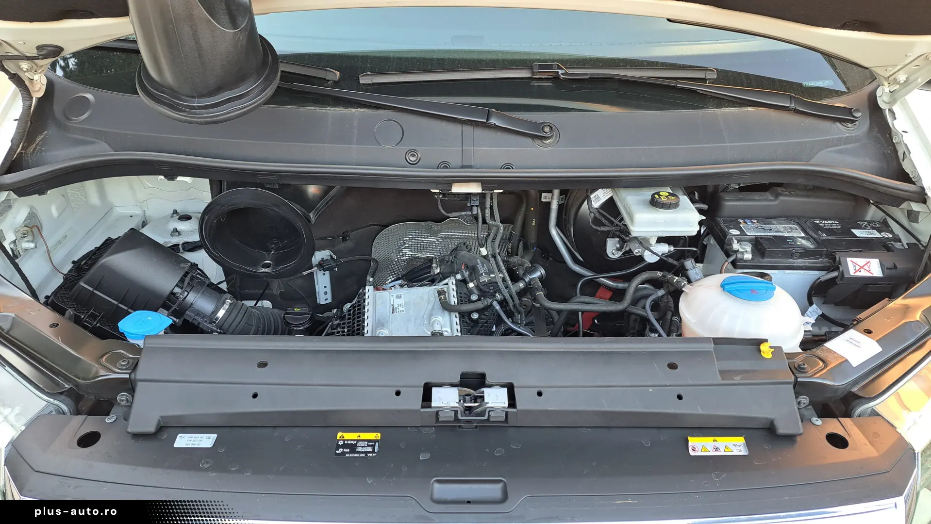 VOLKSWAGEN CRAFTER VAN L3H3 BUSINESS LINE FWD