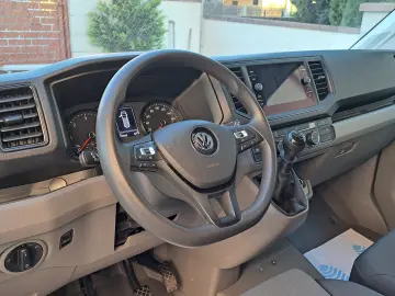 VOLKSWAGEN CRAFTER VAN L3H3 BUSINESS LINE FWD