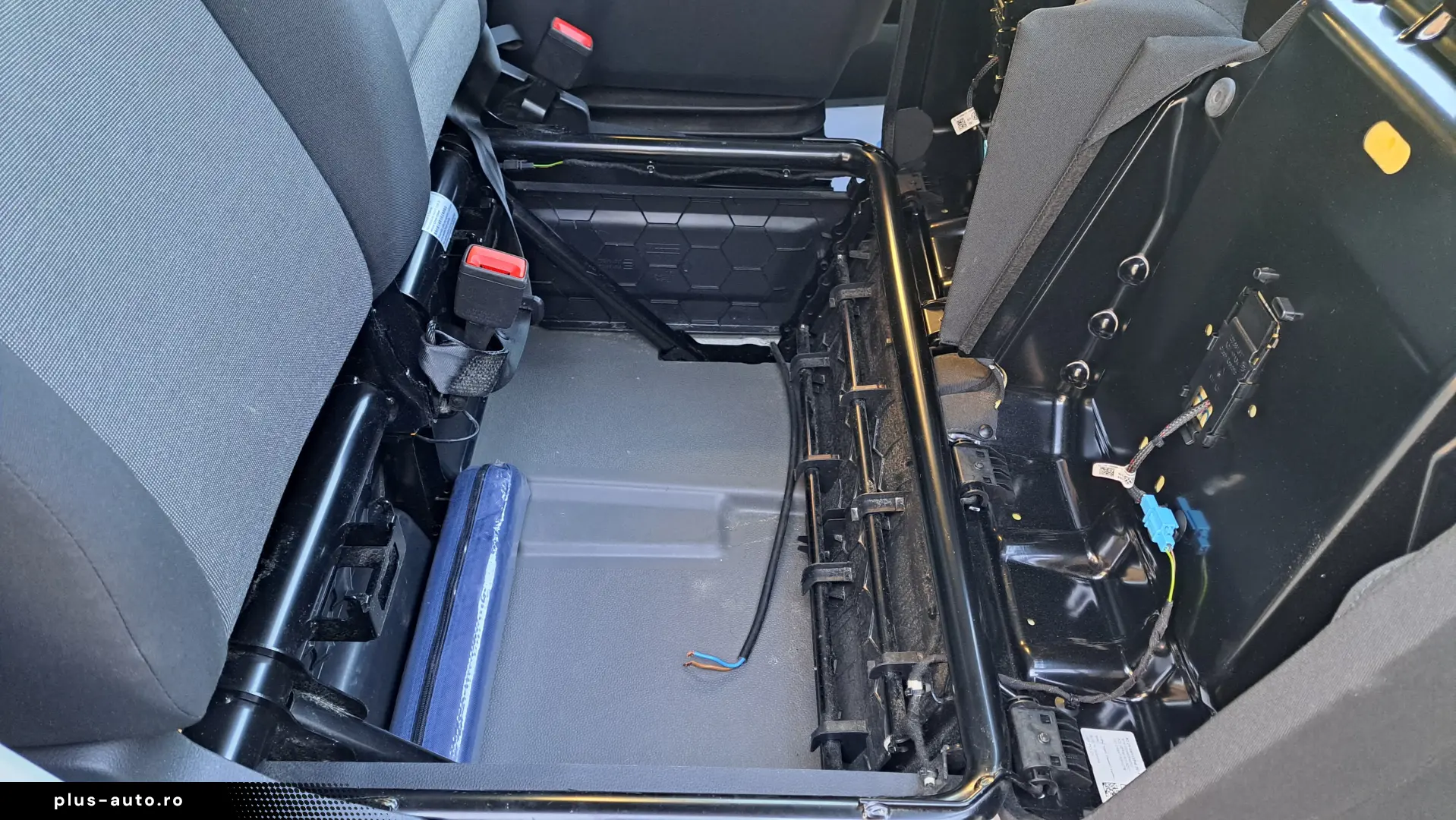 VOLKSWAGEN CRAFTER VAN L3H3 BUSINESS LINE FWD