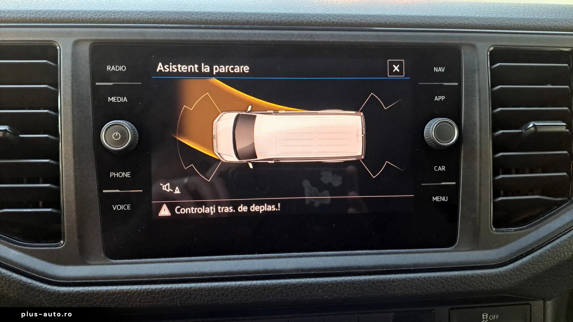 VOLKSWAGEN CRAFTER VAN L3H3 BUSINESS LINE FWD