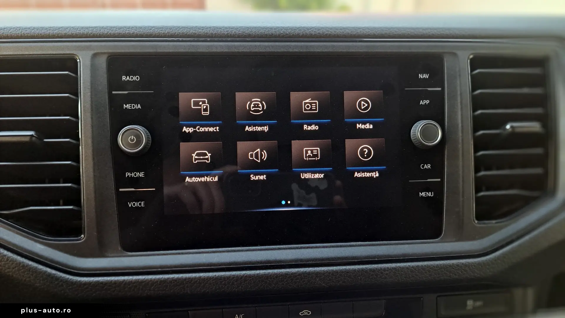 VOLKSWAGEN CRAFTER VAN L3H3 BUSINESS LINE FWD