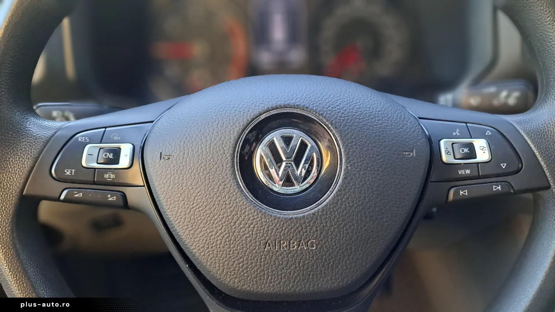 VOLKSWAGEN CRAFTER VAN L3H3 BUSINESS LINE FWD