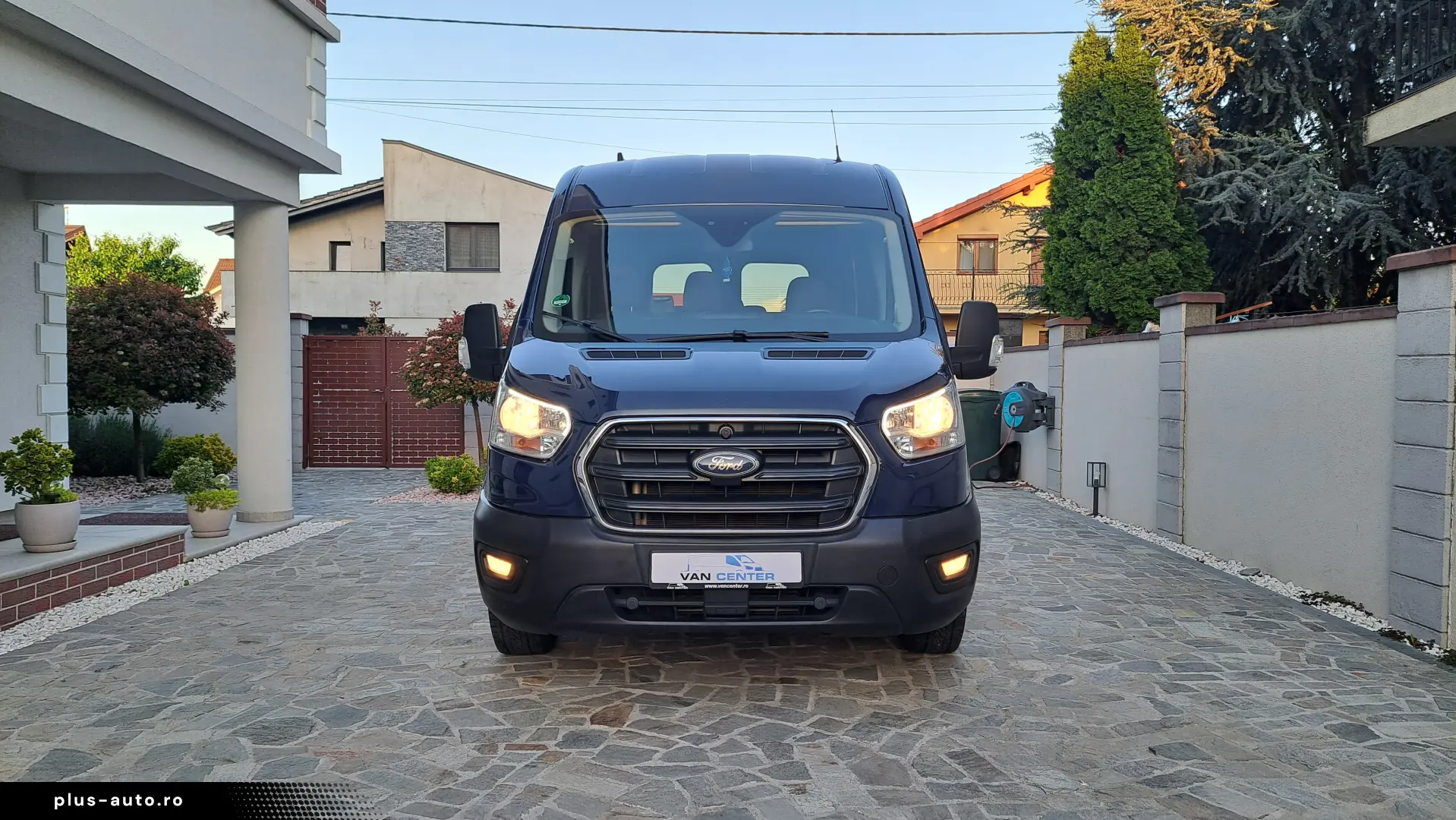 FORD TRANSIT KOMBI TREND L3H2 9 LOCURI FWD