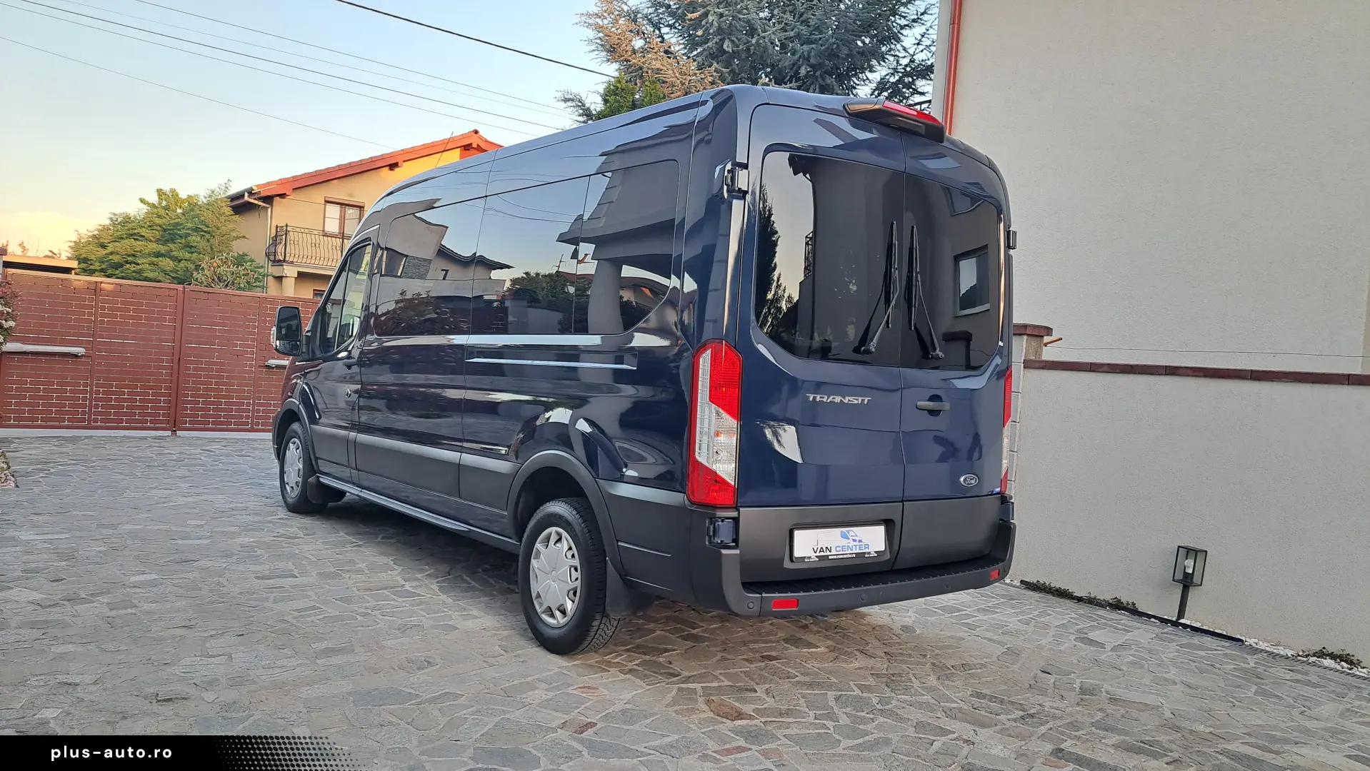 FORD TRANSIT KOMBI TREND L3H2 9 LOCURI FWD