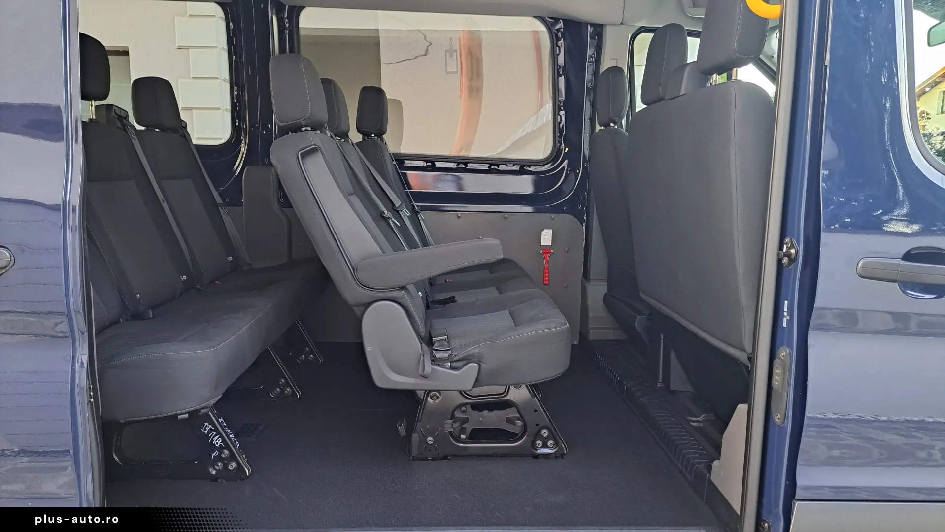 FORD TRANSIT KOMBI TREND L3H2 9 LOCURI FWD