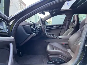 Panamera 4 S E-Hybrid · Sport Design ·