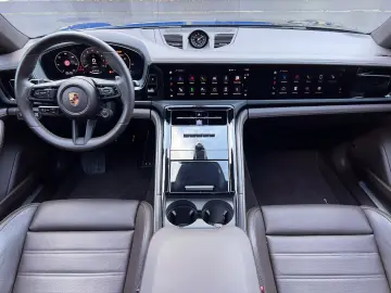 Panamera 4 S E-Hybrid · Sport Design ·