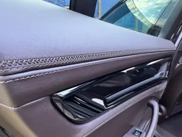 Panamera 4 S E-Hybrid · Sport Design ·