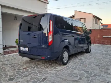 FORD CUSTOM KOMBI TREND L2H1 9 LOCURI FWD