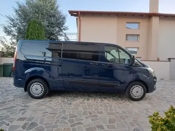 FORD CUSTOM KOMBI TREND L2H1 9 LOCURI FWD