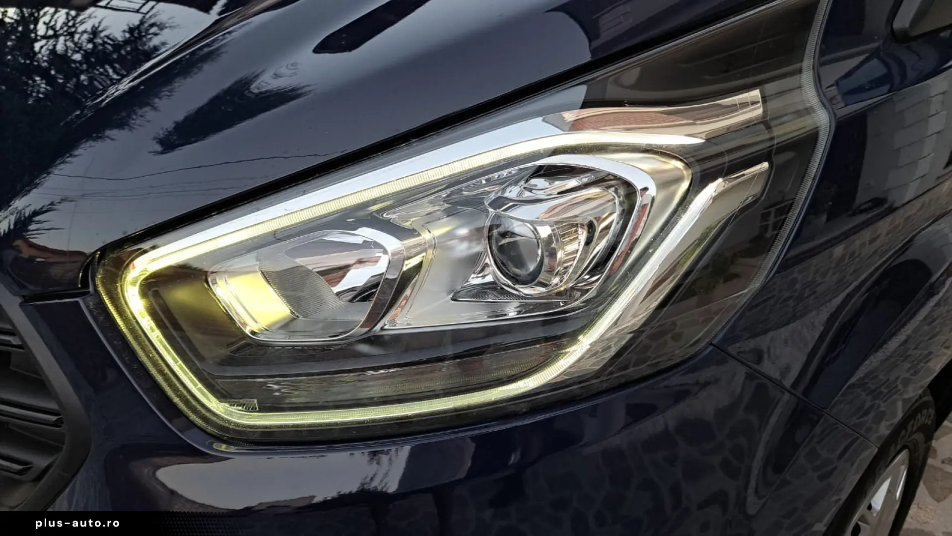 FORD CUSTOM KOMBI TREND L2H1 9 LOCURI FWD