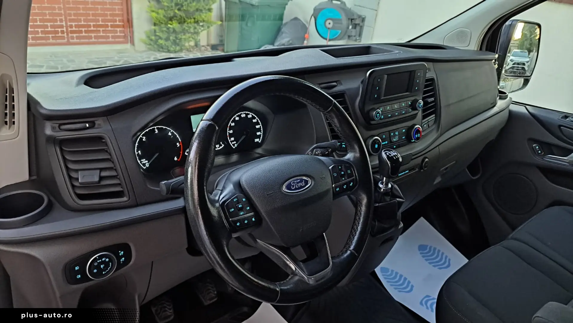 FORD CUSTOM KOMBI TREND L2H1 9 LOCURI FWD