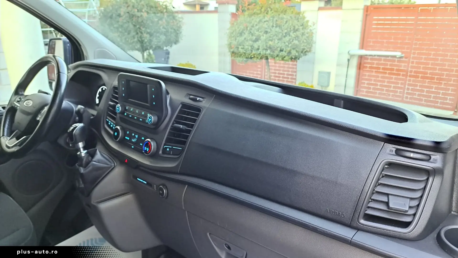 FORD CUSTOM KOMBI TREND L2H1 9 LOCURI FWD