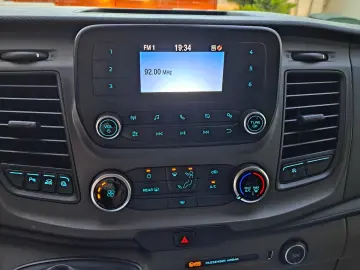 FORD CUSTOM KOMBI TREND L2H1 9 LOCURI FWD