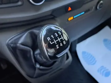 FORD CUSTOM KOMBI TREND L2H1 9 LOCURI FWD