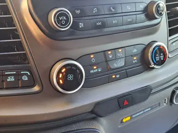 FORD CUSTOM KOMBI TREND L2H1 9 LOCURI FWD