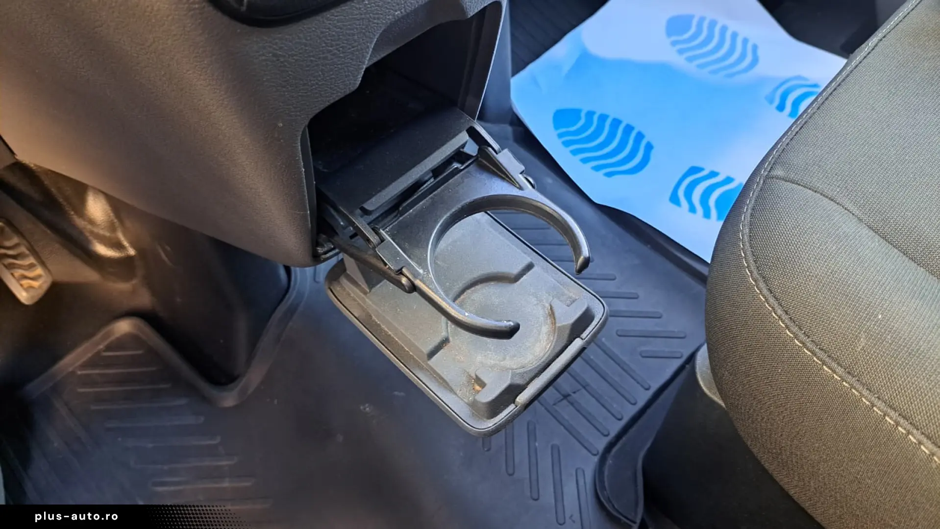 FORD CUSTOM KOMBI TREND L2H1 9 LOCURI FWD