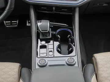 Volkswagen Touareg 3.0 TDI 4Motion DSG R Line