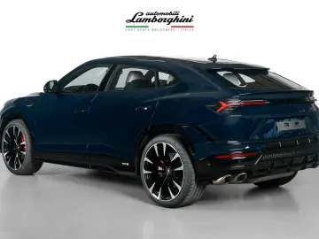 Lamborghini Urus S