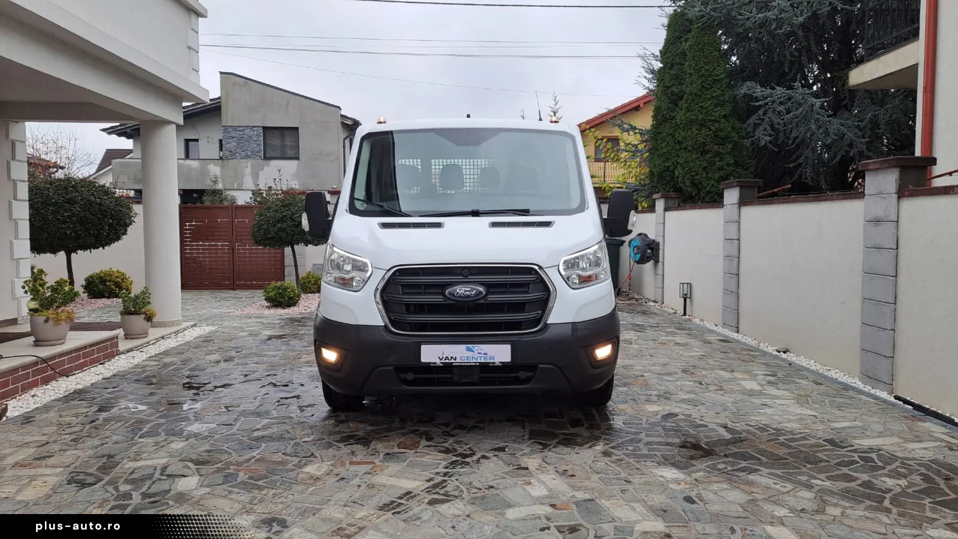 FORD TRANSIT D-CAB TREND L4 RWD