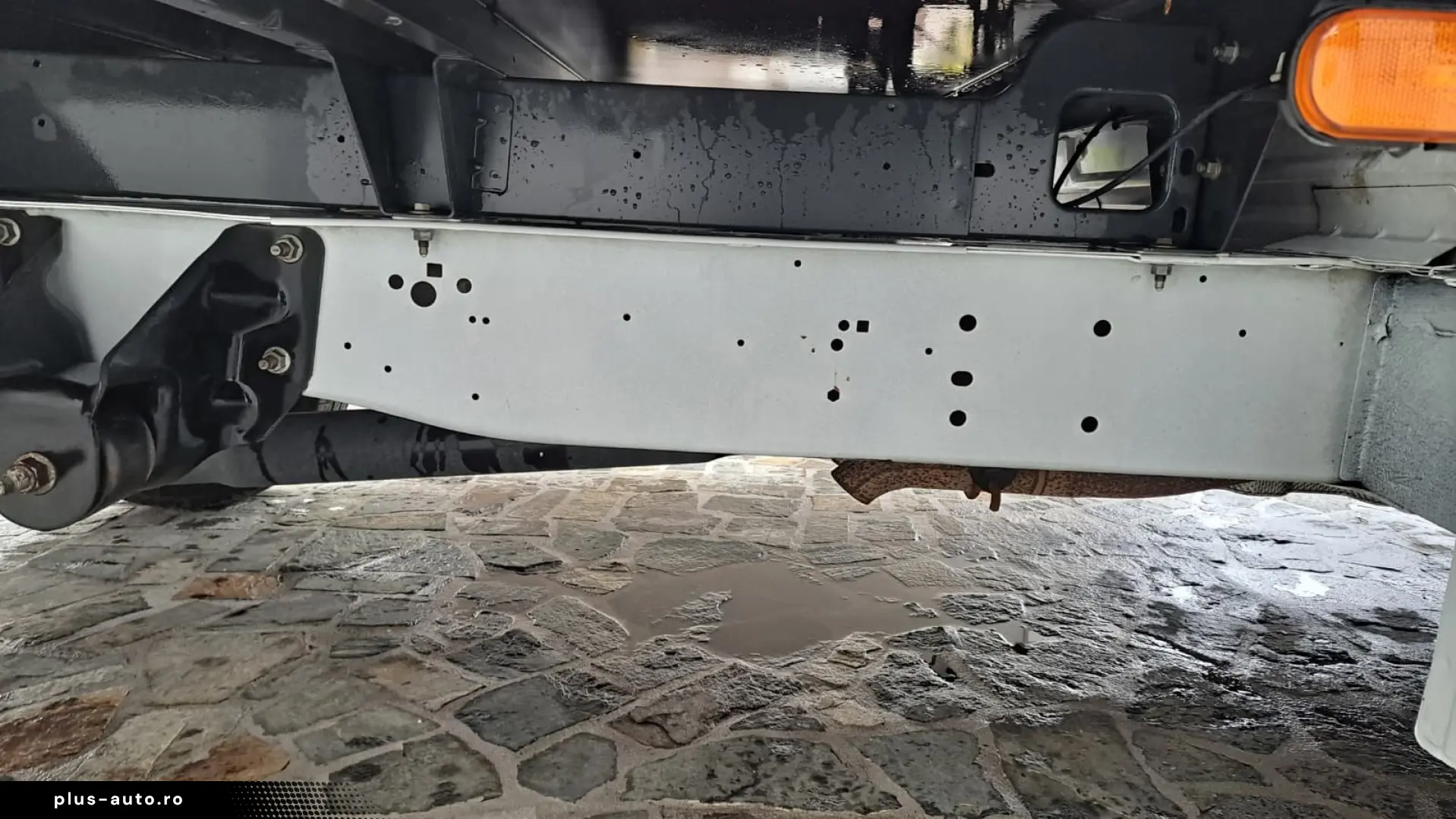 FORD TRANSIT D-CAB TREND L4 RWD