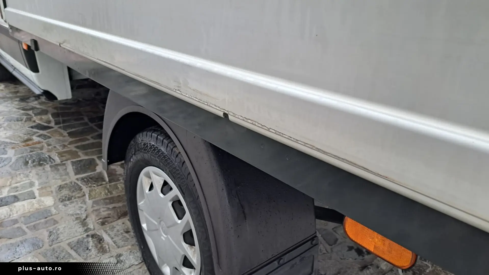 FORD TRANSIT D-CAB TREND L4 RWD