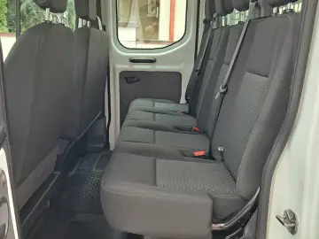 FORD TRANSIT D-CAB TREND L4 RWD