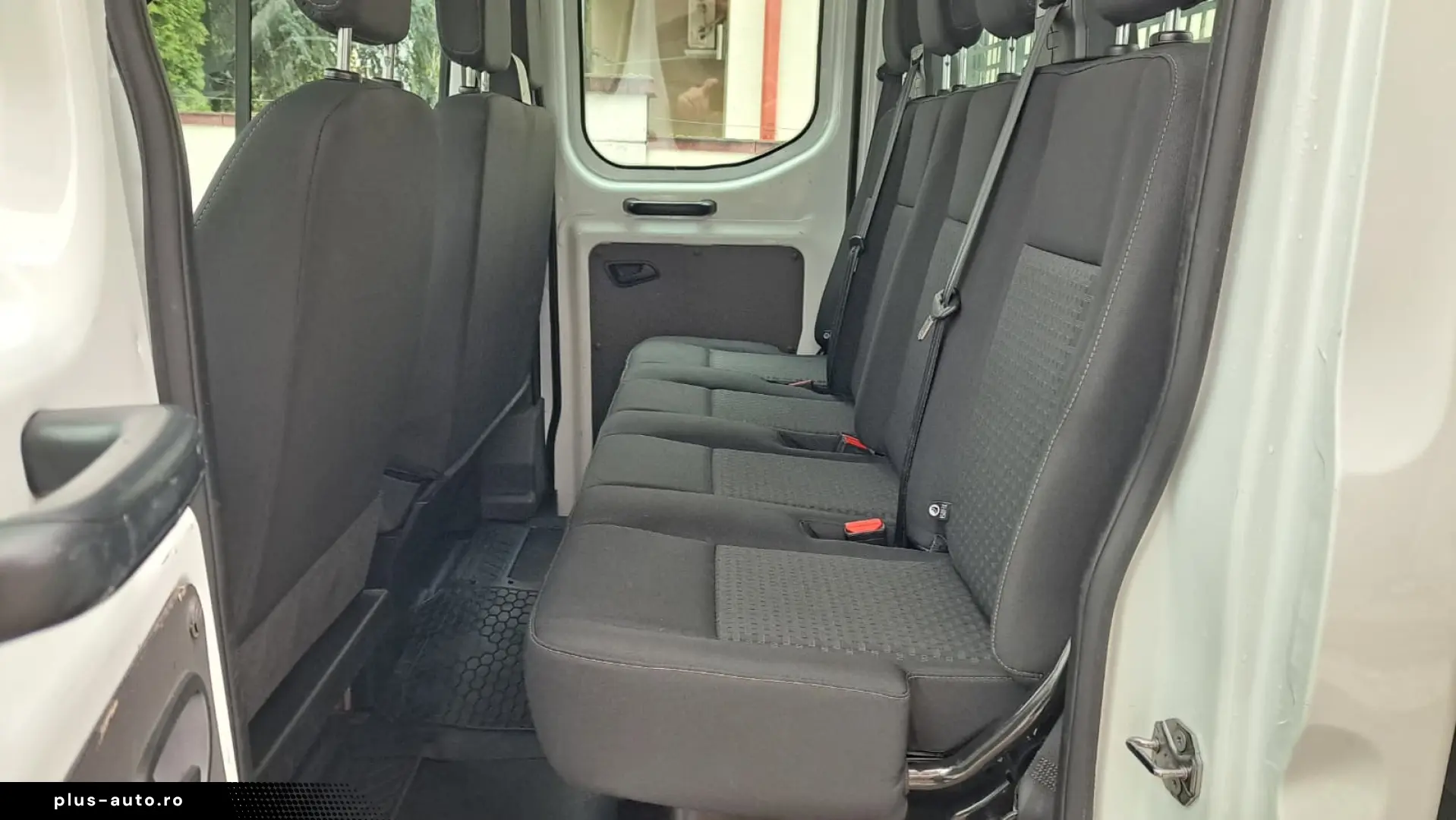 FORD TRANSIT D-CAB TREND L4 RWD