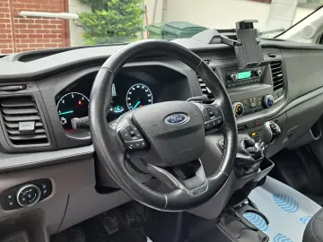 FORD TRANSIT D-CAB TREND L4 RWD