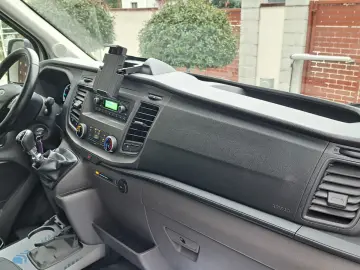 FORD TRANSIT D-CAB TREND L4 RWD