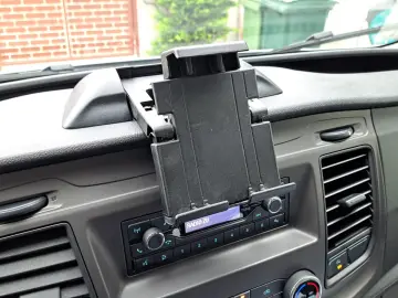 FORD TRANSIT D-CAB TREND L4 RWD