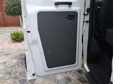 FORD TRANSIT D-CAB TREND L4 RWD