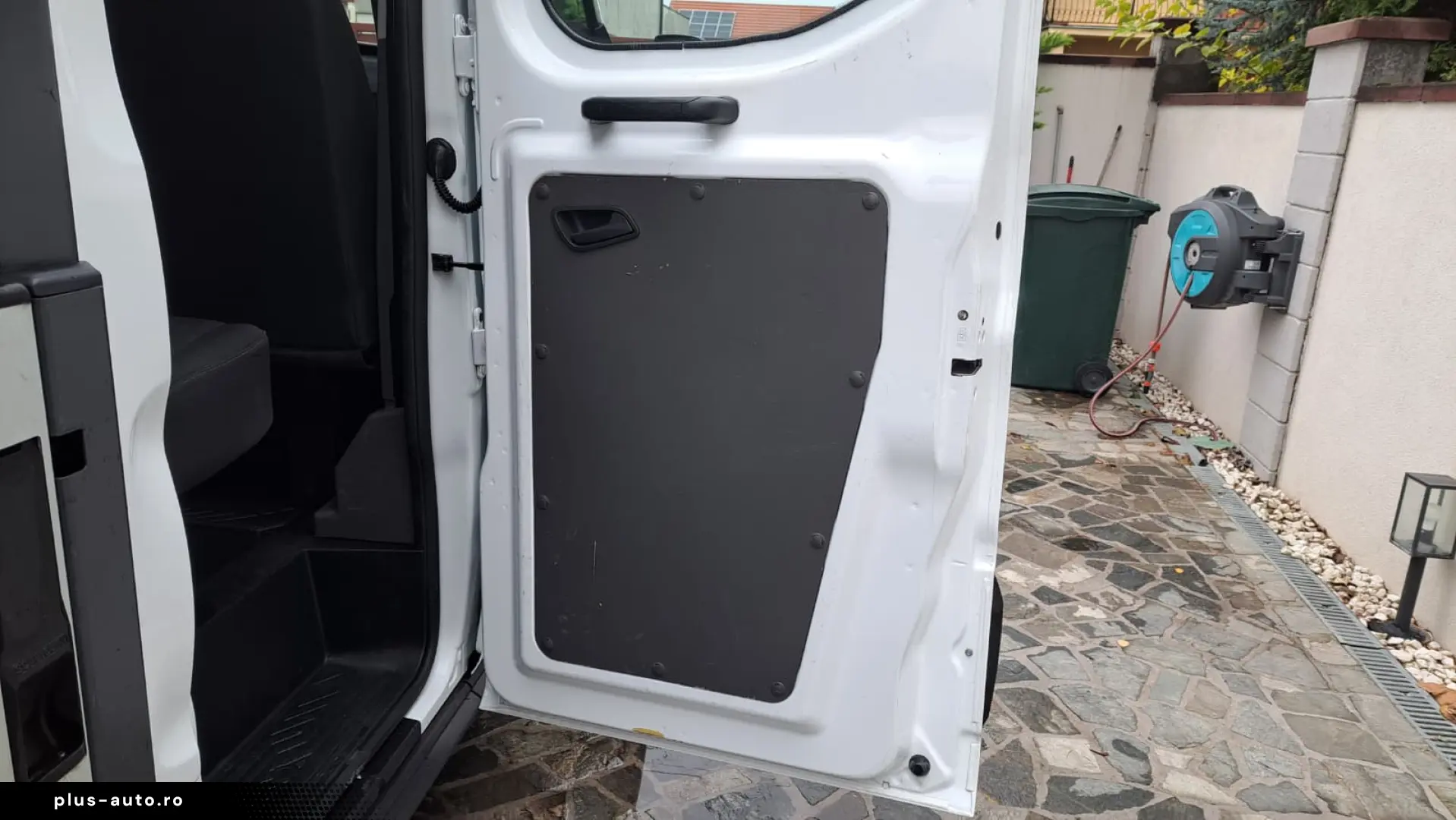 FORD TRANSIT D-CAB TREND L4 RWD