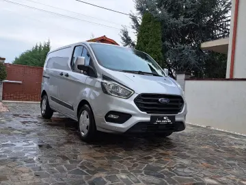 FORD CUSTOM VAN TREND L1H1 FWD