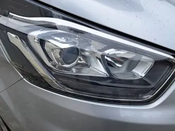 FORD CUSTOM VAN TREND L1H1 FWD