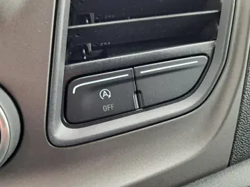 FORD CUSTOM VAN TREND L1H1 FWD