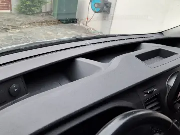 FORD CUSTOM VAN TREND L1H1 FWD