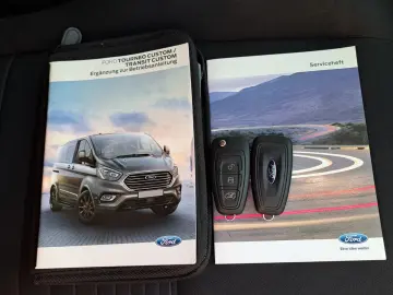 FORD CUSTOM VAN TREND L1H1 FWD