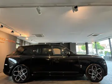 Rolls-Royce  Cullinan Black Badge