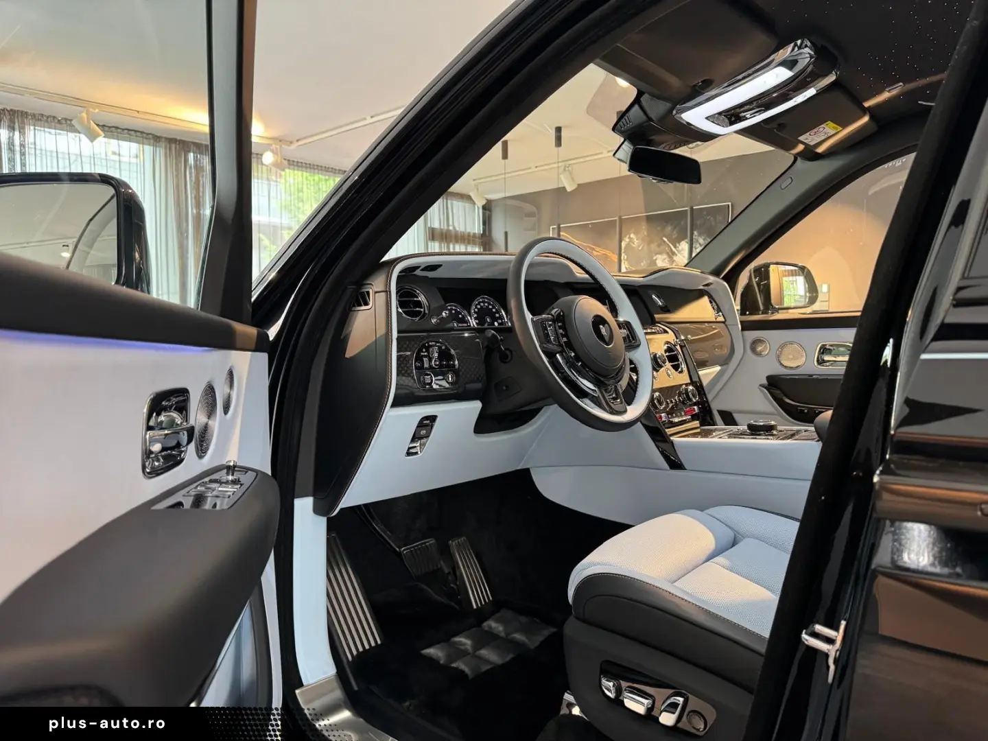 Rolls-Royce  Cullinan Black Badge