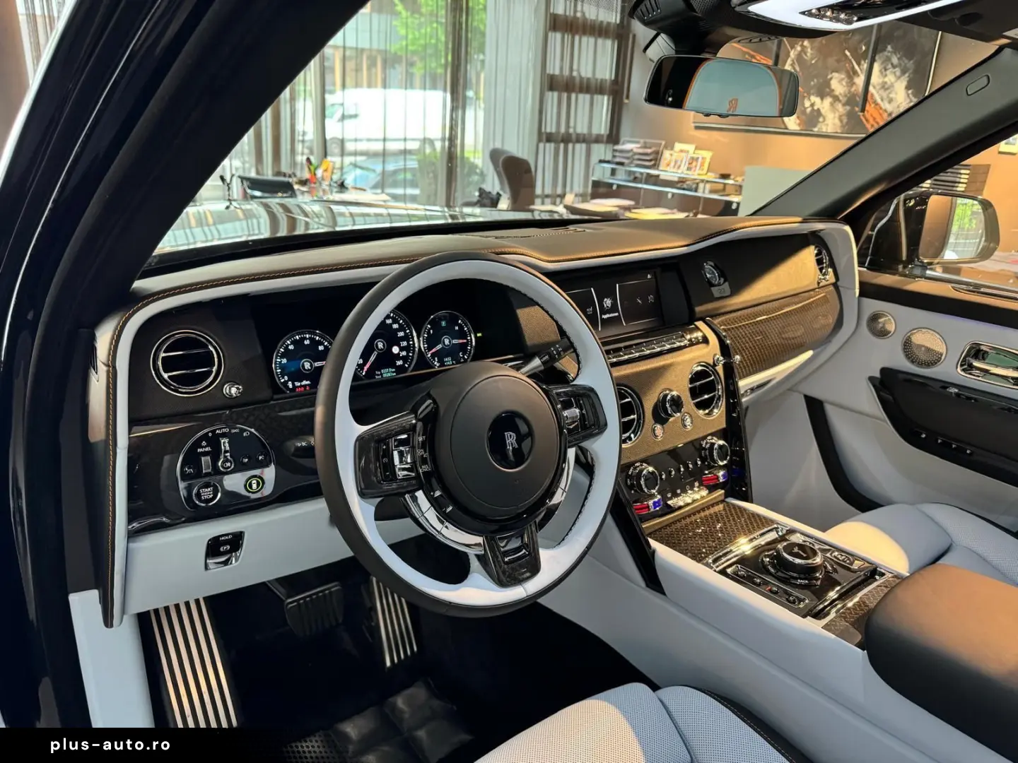 Rolls-Royce  Cullinan Black Badge