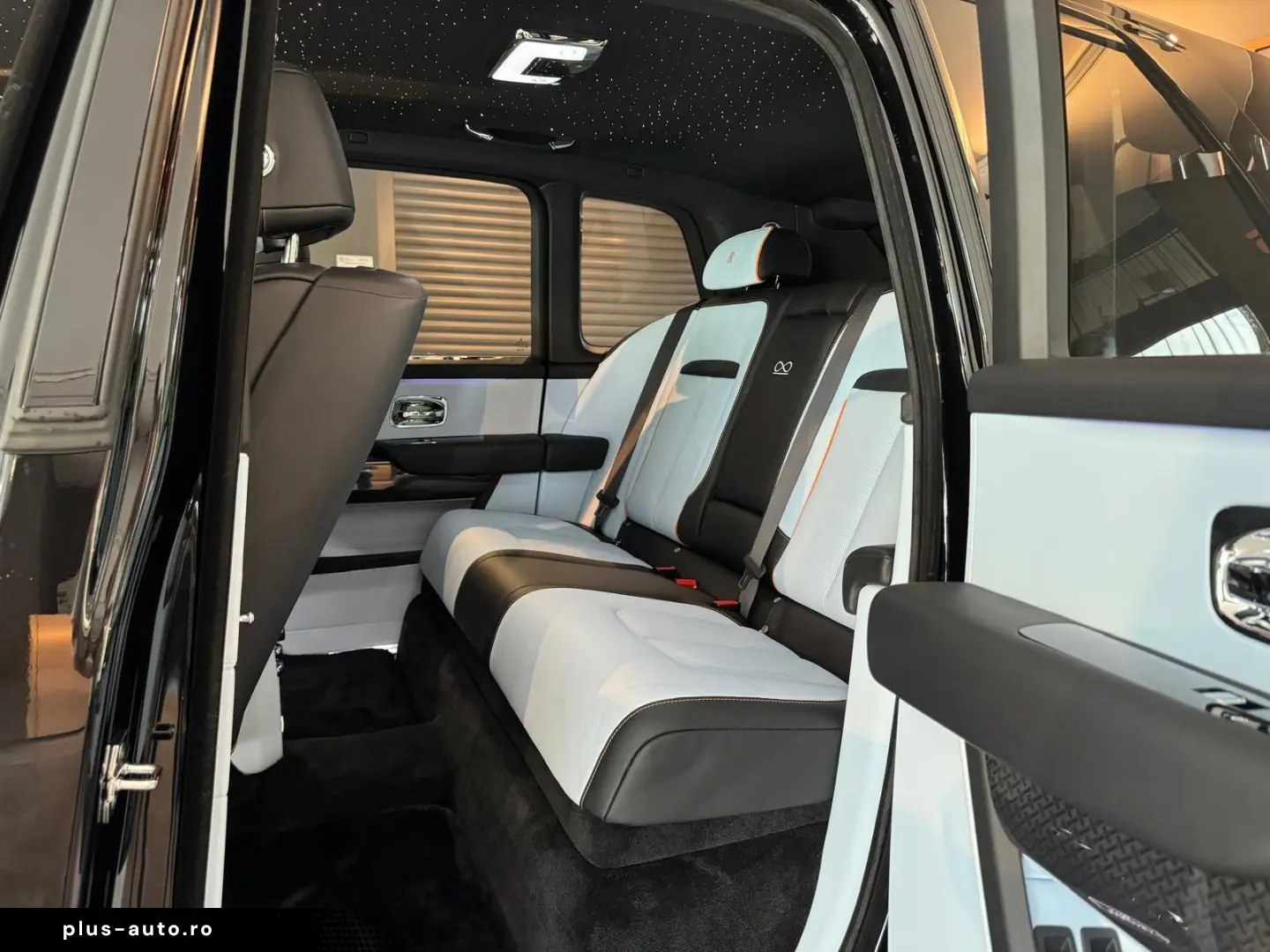 Rolls-Royce  Cullinan Black Badge